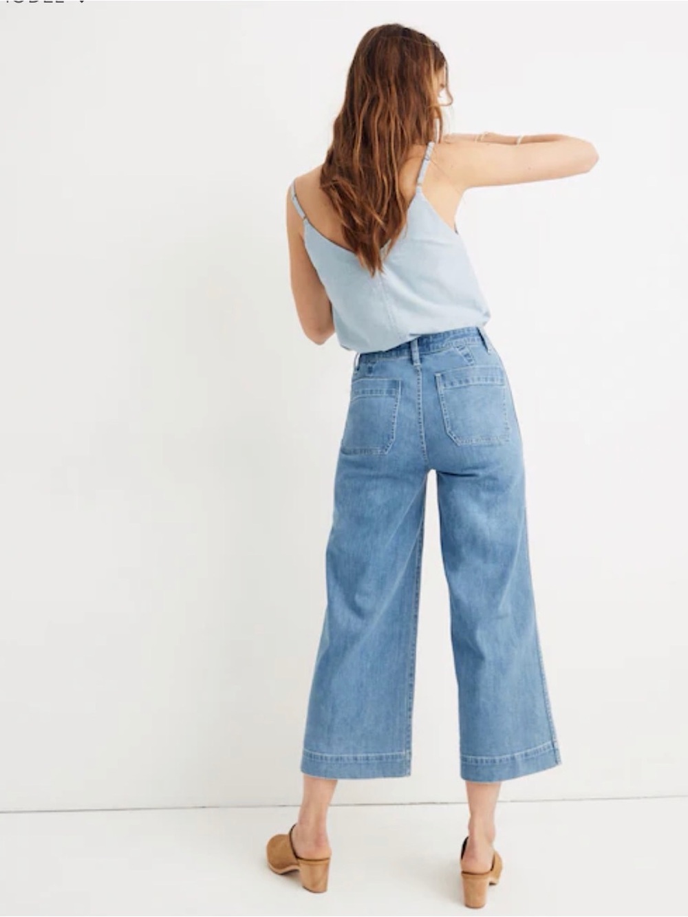 Wide-Leg Cropped Light Blue Jeans - Women's
